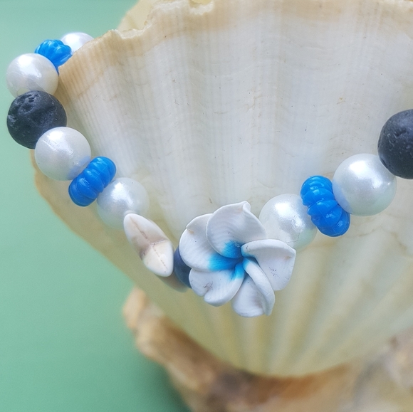 🌋 Hawaiian Beach Bracelet Set - Picture 7 of 10